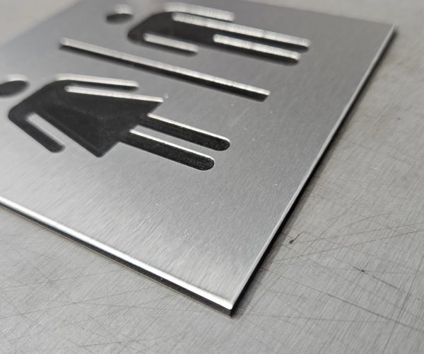 sandwich de aluminio grabado bajo relieve